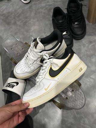 Nike Air Force 1 Oro Blanco