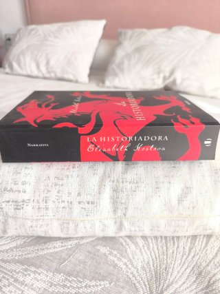 La historiadora (Umbriel narrativa) (Spanish Ed...