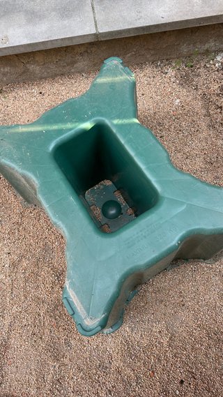 Depósito y base de agua 300L GRAF