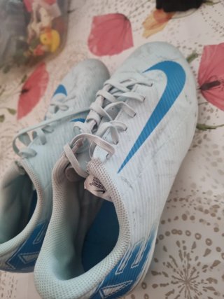 Stivali Nike T.38.5 per Bambini