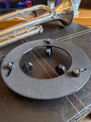 Resonador artesanal para trompeta