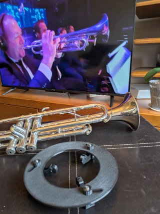 Resonador artesanal para trompeta