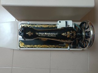 Máquina de coser Singer antigua