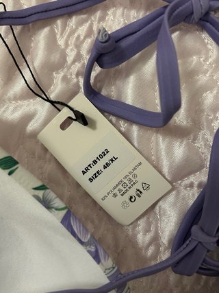 Costume da bagno fantasia viola e bianco taglia XX