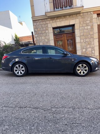 Opel Insignia 2011