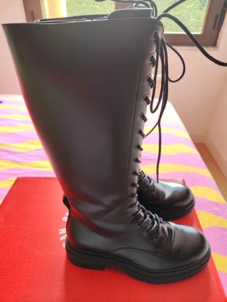 Botas altas Mustang negras talla 39
