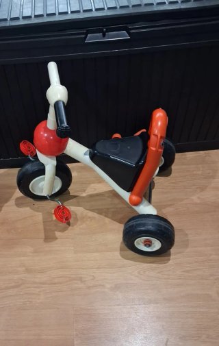 Triciclo infantil paseo