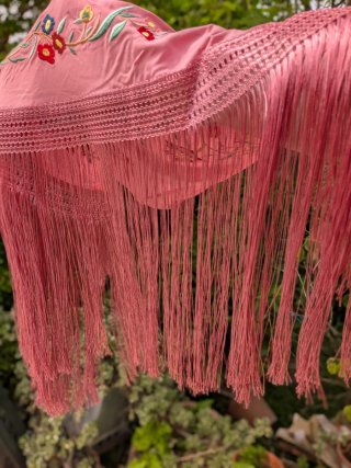 Mantoncillo rosa maquillaje empolvado milticolor