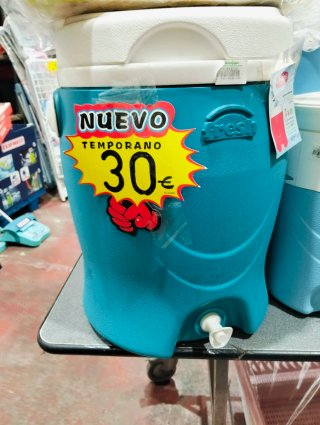 Hamaca de resina apilable con ruedas
