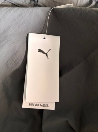 Chaqueta Puma gris con capucha