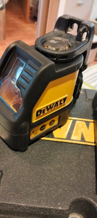 Nivel Láser DeWalt Autonivelante 2 Líneas Rojas