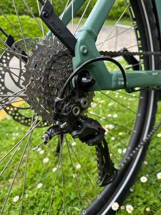 Bici Eléctrica Cube Touring Hybrid One 500