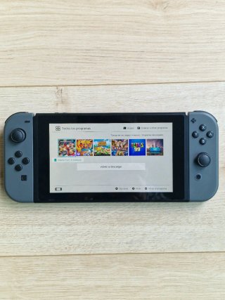Nintendo Switch Gris LCD + accesorios