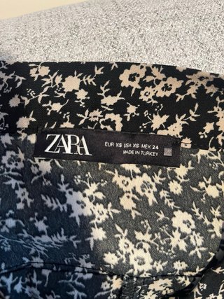 Falda pantalón floral negra y blanco