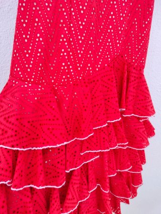 Traje de flamenca rojo y blanco