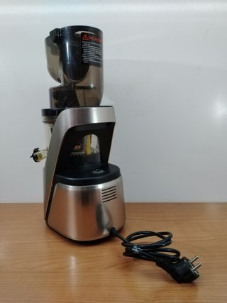 EXTRACTOR DE ZUMOS EN FRÍO CHEF PLUS ESS