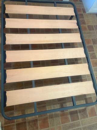 Somier de láminas metálico y madera