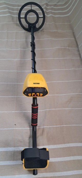 Detector de Metales Amarillo