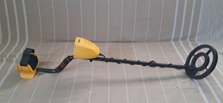 Detector de Metales Amarillo