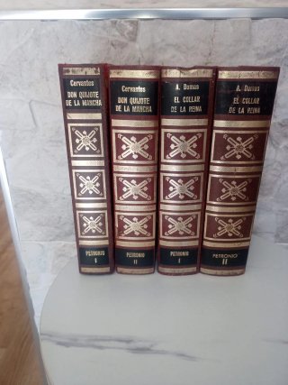 LOTE DI PIÙ DI 50 LIBRI ANTICHI