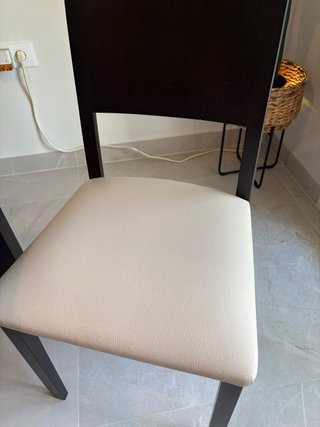 Mesa extensible cristal y sillas comedor