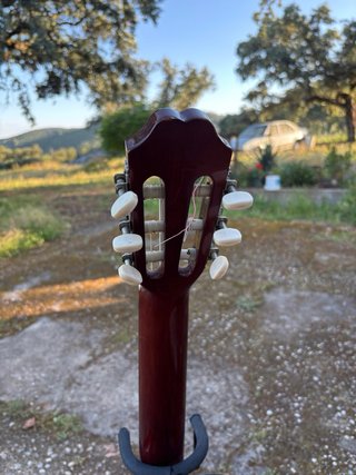 Guitarra Clásica Española XP + Trípode