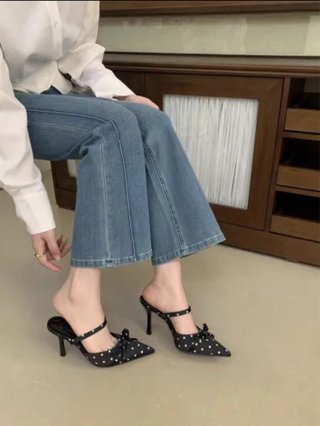 Zapatos de tacón de verano con lunares
