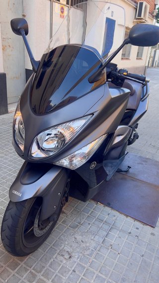 Yamaha TMAX 500 Maxi Scooter
