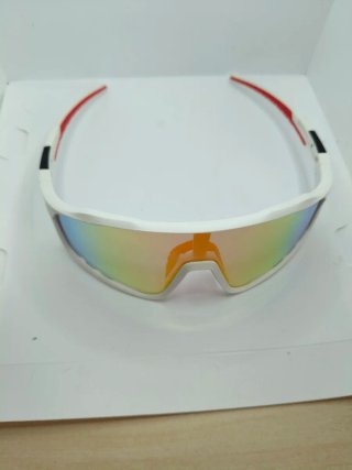 Gafas de sol deportivas blancas