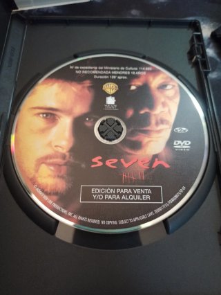 SEVEN DVD