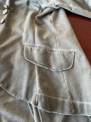 Chaqueta estilo militar gris mujer