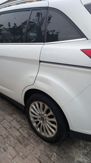 Ford Grand C-MAX 1.0 EcoBoost 125CV 59.076 KM