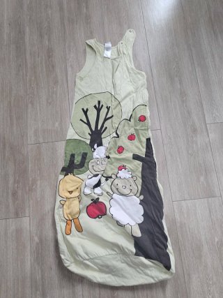 Saco bebé ballena rayas rojas