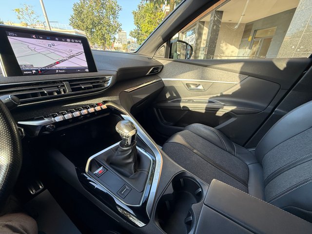 Peugeot 5008 2018