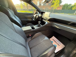 Peugeot 5008 2018