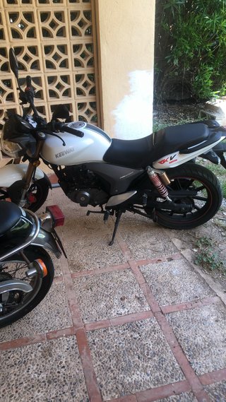Keeway RK V 125cc Moto Naked Blanca/Gris