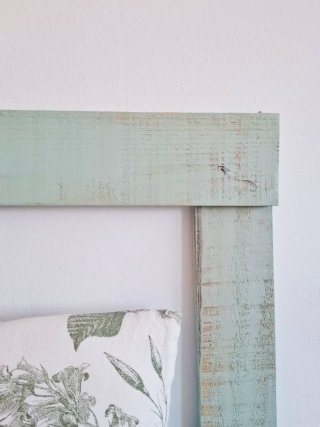 Cabecero madera y ratán pintado a mano