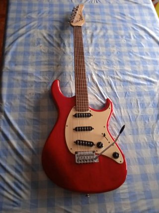 Guitarra Eléctrica Cort Roja