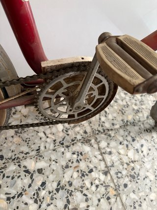 Bici Antigua Roja para Restaurar