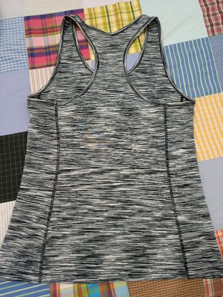 Camiseta deportiva H&M multicolor