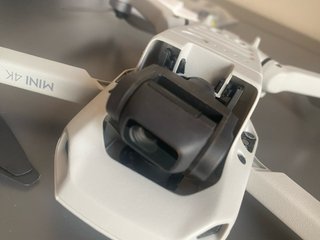 DJI Mini 4K con 4 Baterías