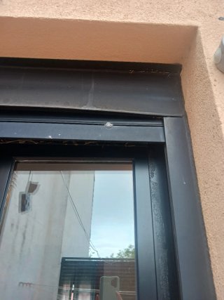 Puerta balcón aluminio negro