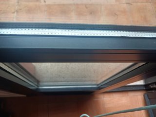 Puerta balcón aluminio negro