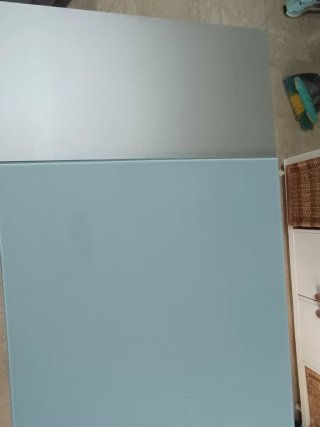 Mesa de salón con 4 sillas