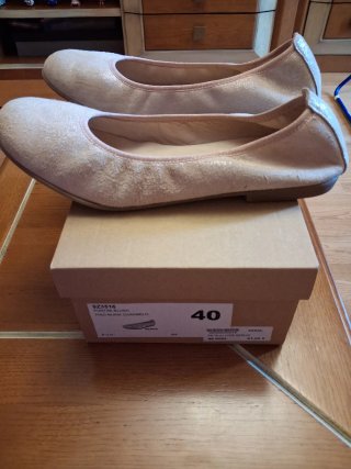 Bailarinas rosas maquillaje en numero 40.