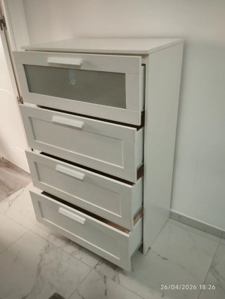 Cómoda blanca 4 cajones con cristal Ikea