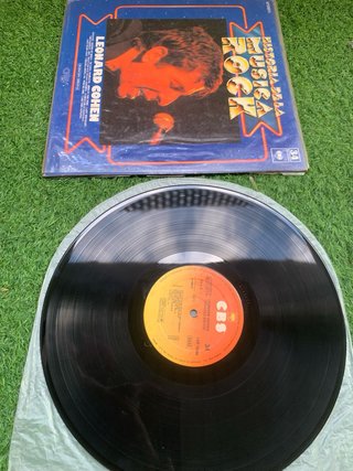 Lote 3 LPs Al Stewart, Bob Dylan, Leonard Cohen
