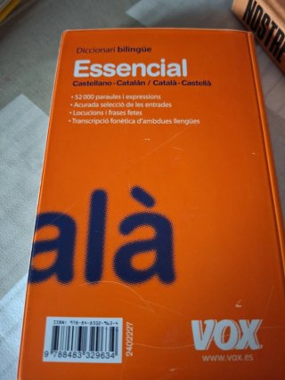 Diccionari Essencial Castellano-Catalán / Catal...