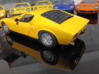 Lamborghini Miura 1/18 Burago