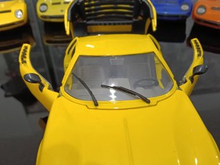 Lamborghini Miura 1/18 Burago
